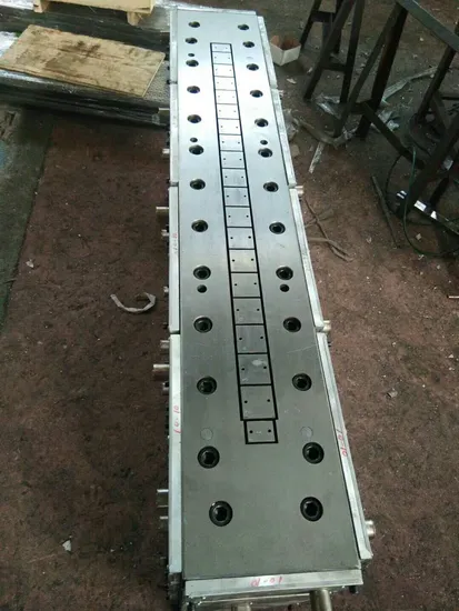 Stampo per tubi in PVC/PE con testa di estrusione ad alta velocità, profilo per finestra, profilo per pavimentazione in WPC, prezzo dello stampo per cornice per foto in schiuma PS